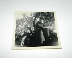 Fotografia Vintage Bianco e Nero AUTUNNO 1956 OOAK MADRE RAGAZZO & GOLDEN RETRIEVER - Foto 1 di 2