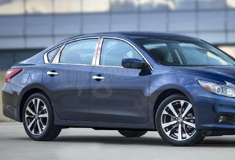 Para Nissan Altima SL SR SV 4DR Sedán Espejo Pulido Cromo Puerta Pilar Cubierta Foto 1 de 3