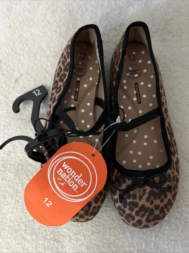 Zapatos planos de ballet con estampado de leopardo Mary Janes Wonder Nation para niñas talla 12 Foto 1 de 3