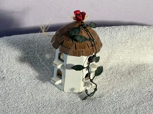 Christmas ornament wood birdhouse climbing metal rose vine AA321 - Picture 1 of 4