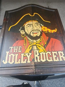 Darts MANCAVE Jolly Roger Full Size Wooden  Cork Dart Board Game/6 darts R711 - Picture 1 of 12