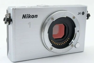 Nikon 1 J4 digital camera body silver - Picture 1 of 7
