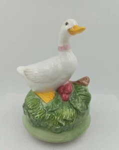 VINTAGE 1985 SCHMID HOWARD WHITE GOOSE MUSIC BOX Figurine - PLAYS FEELINGS 5" - Picture 1 of 9