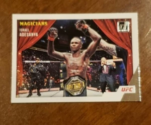 2022 Donruss UFC Magicians Insert Israel Adesanya - Peso mediano #5 - Imagen 1 de 2