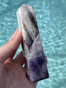 Stehender Amethyst Obelisk Spitze echter Turmkristall - Bild 1 von 24