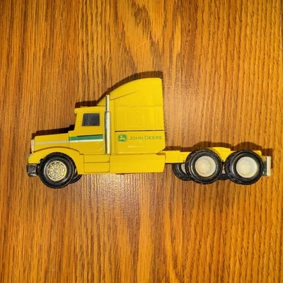 ERTL John Deere Semi Truck Rig Yellow - 1/64 Scale - Image 1 of 4