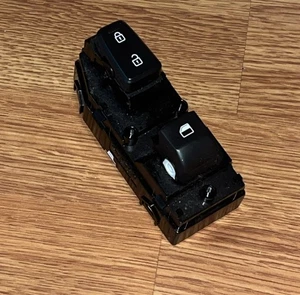 2019-2024 KIA FORTE FRONT RIGHT DOOR WINDOW & LOCK UNLOCK REGULATOR SWITCH OEM - Picture 1 of 6