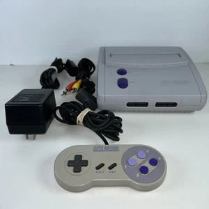 Super Nintendo Konsole Snes Jr Systemkonsole SNS-101 getestet funktioniert super - Bild 1 von 14