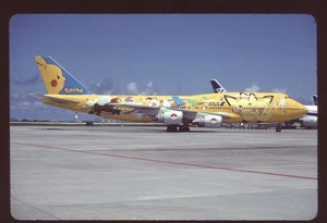Orig 35mm airline slide ANA All Nippon Airways 747-481 Pikachu c/s JA8957 - Picture 1 of 1