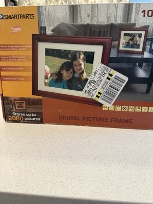 New SmartParts 10.4" Digital Picture Frame  2000 Pictures LCD SD/MMC/MS/xD - Image 1 of 3