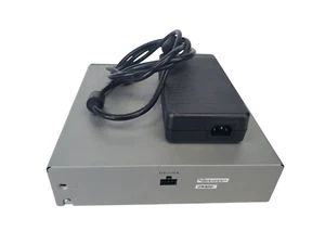 Cisco UC520-16 Cisco Unified Communications 500 Series - Picture 1 of 17
