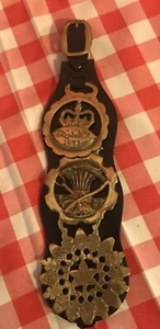 VINTAGE HORSE BRASSES on LEATHER STRAP - Set Of Three - Home Fireplace Decor - Picture 1 of 9