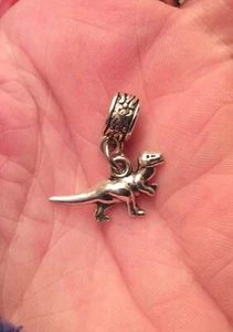 (3D) T REX DINOSAURIER CHARM & ARMBAND KAUTION PERLE (Acryl beschichtet für kein Anlaufen) - Bild 1 von 7