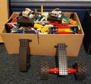KNEX 3KG+ of Assorted Pieces, Wheels K'Nex and 2 x Working Motors - Picture 1 of 7