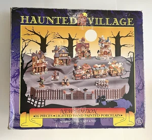 Vintage 1995 - Haunted Village - Halloween Häuser Zug Figuren - 14 Stück - Bild 1 von 16