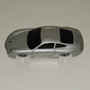 Maisto Porsche 911 Carrera 4S Silver 1:64 Scale Diecast Model Car - Picture 1 of 5