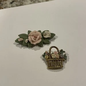 Lot Of 2 Porcelain Pink Flowers Gold Tone Brooch Pins - 1 MFA Museum Of Fine Art - Picture 1 of 11