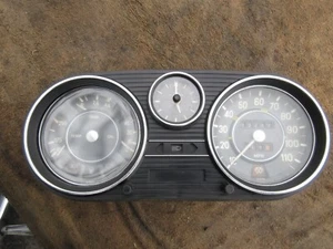 Kombi Instrument USA Meilen mph Mercedes-Benz 300 D/ 8 W115 W 115 1975 - Picture 1 of 9