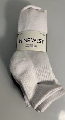 6 pares de calcetines Nine West Quarter para mujer talla 5-10 3 pares negros 3 pares blancos Foto 1 de 4