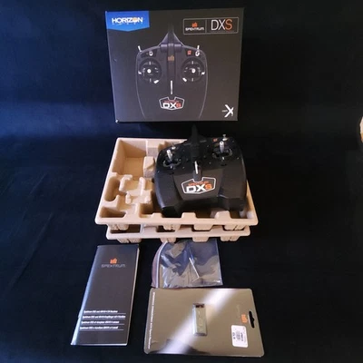 DXS Spektrum 7-Channel 2.4 GHz RC Aircraft Transmitter Radio SPM1010 w/ Receiver - Image 1 of 4