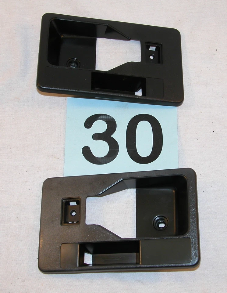 84-88 Fiero Black Inner Door Handle Trim Panels For Cars W/O Power Locks  PR #30 - Изображение 1 из 2