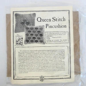 Kit de bordado alfiletero The Examplarery Queen Stitch - Imagen 1 de 4