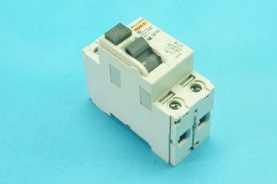 Merlin Gerin Multi 9 ID 23255 residual current circuit breaker 2-pole 40A 300mA - Image 1 of 2