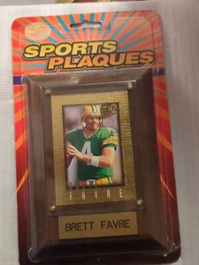 New In Package Brett Favre Sports Plaque 1996 Fleer Ultra Sensations Gold Brett - Picture 1 of 5