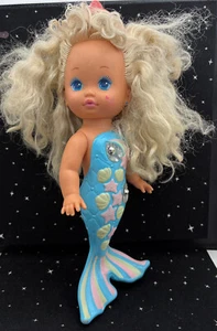 Bambola Sirena Vintage Mattel "Lil Miss Singing" Non Funzionante 15" 1990 - Foto 1 di 12