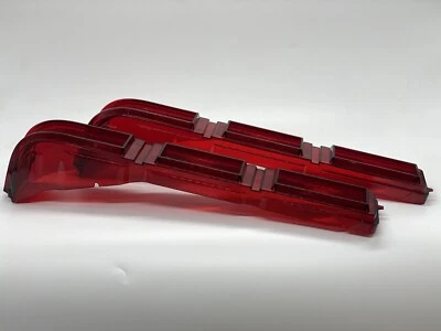 Lente de lámpara de luz trasera trasera Chevrolet Impala 1966 Rojo LH RH Par Oferta limitada Foto 1 de 2