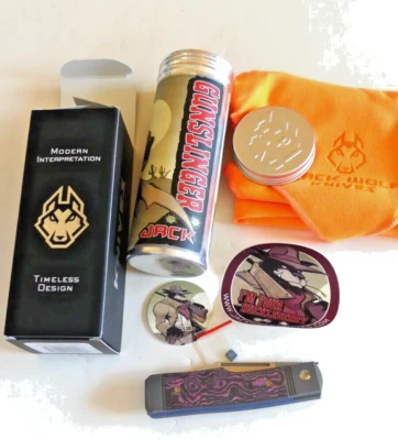 Jack Wolf Gunslinger CamoCarbon Bazooka Pink GUNSL-01-CCBP Knife - Image 1 of 4