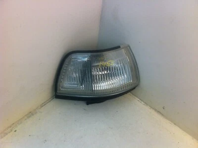 TOYOTA CAMRY RH CORNER LIGHT INDICATOR 1989-1992 SEDAN LATE  - image 1 of 2