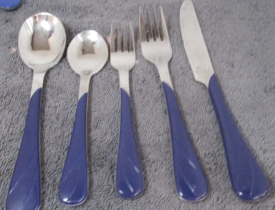 DE COLECCIÓN RETIRADO FIESTA 5 PIEZAS CUBIERTOS PATRÓN REMOLINO 2 TENEDORES, 2 CUCHARAS, 1 CUCHILLO Foto 1 de 4