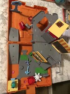 Handy Manny Matchbox Pop-up Fold Out Playset Foldable  - Picture 1 of 4