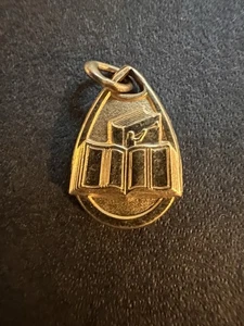 Vintage LDS Mormone persönlicher Fortschritt "Evangelium in Aktion" Halskette Anhänger Auszeichnung - Bild 1 von 3