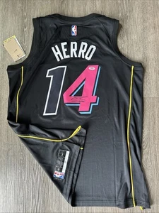 Tyler Herro Miami Heat Autograph Signed Jersey! Psa Coa - Picture 1 of 3