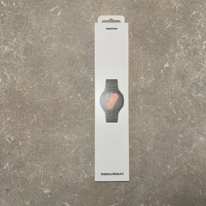 Samsung Galaxy Watch7 40mm | Bluetooth SM-L300 Smartwatch | Green - Picture 1 of 3