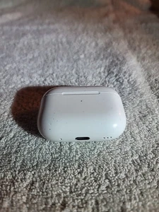 Apple AirPods Pro 2nd Generation Gen 2 2023 A2968 with Magsafe USB-C Charging - Photo 1 sur 9