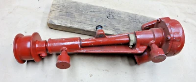 Conjunto BOMBA AGUA FORD MODELO T 1909-1927 original + Foto 1 de 4