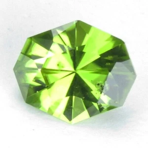 2.00Cts Natural Green Peridot 9.2x7.7x5.3mm Oval Precision Cut Loose Gemstone - Picture 1 of 3