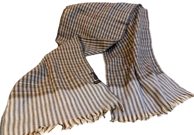 Vintage~Italy Designer scarf Alpaga Laine wool~ hand rolled sides & fringed ends - Image 1 of 4