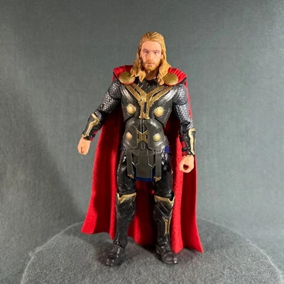 Figura de acción Hasbro Marvel Legends MCU Thor Dark World 6 pulgadas Foto 1 de 4