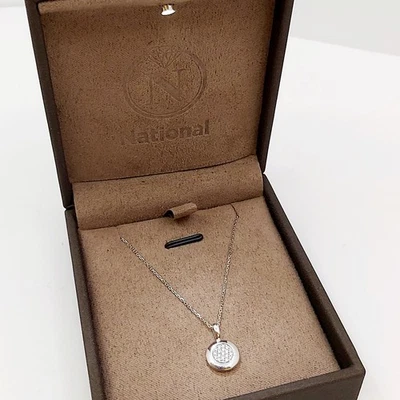 1 Halskette 750/-, Länge: 49,5 cm, mit Brillant-Anhänger 750/-, 2,53 g - Bild 1 von 2