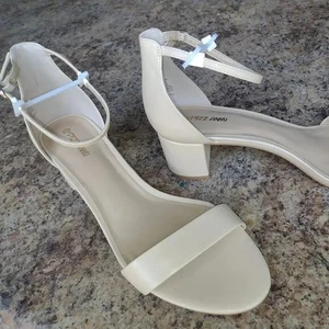 Sz 11 M Women's Tan High Heels NEW Pumps Dress Shoes Beige By Pizz Annu - Picture 1 of 9