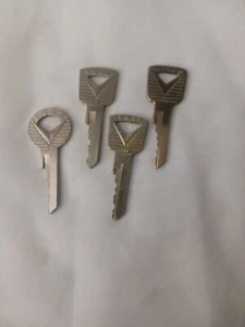 Vintage Ford Keys Preowned & Precut - Picture 1 of 2