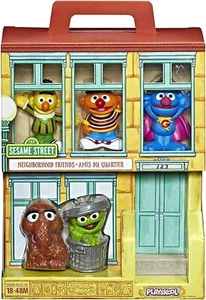 DMG BOX Playskool Plaza Sésamo Barrio Amigos Incluye 5 Figuras - Imagen 1 de 2