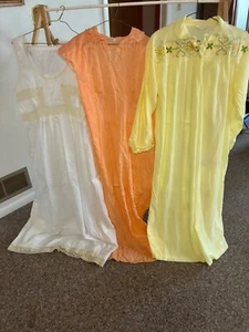 3 VINTAGE NACHTHEMDEN NEU GR. L , 1 FLANELL N 2 BAUMWOLLE N - Bild 1 von 1
