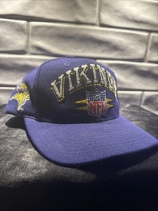 Vintage 90’s Minnesota VIKINGS NFL Spike Hat Snapback Purple Logo Athletic Rare - Picture 1 of 11