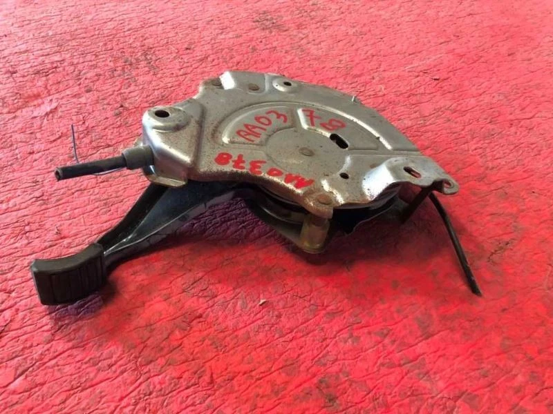 Conjunto de freno de estacionamiento de emergencia Chevrolet Express 3500 08 6,0 L Foto 1 de 4