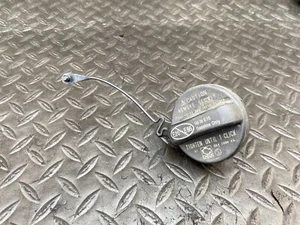 ✔LEXUS 15-19 RC200T RC300 RC350 FUEL GAS GASOLINE TANK CAP LID COVER TOP OEM - Bild 1 von 2